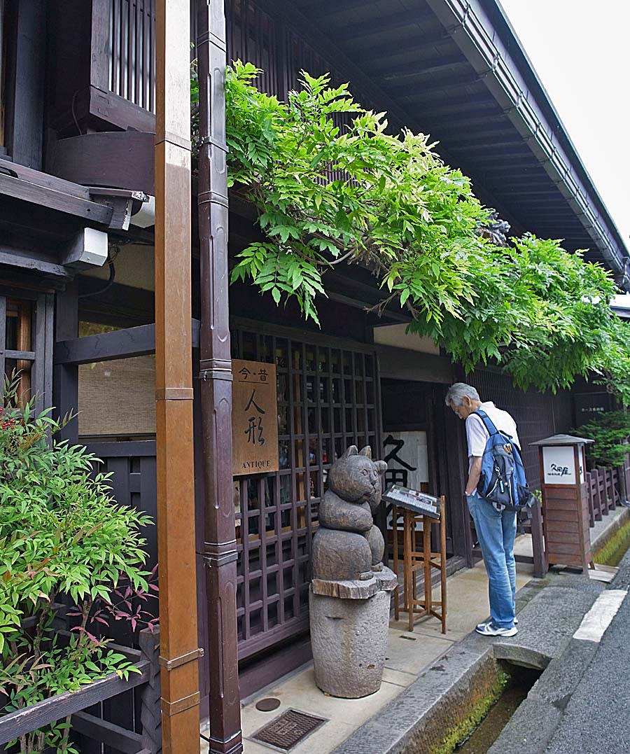 飛騨高山 古い町並みと朝市コース